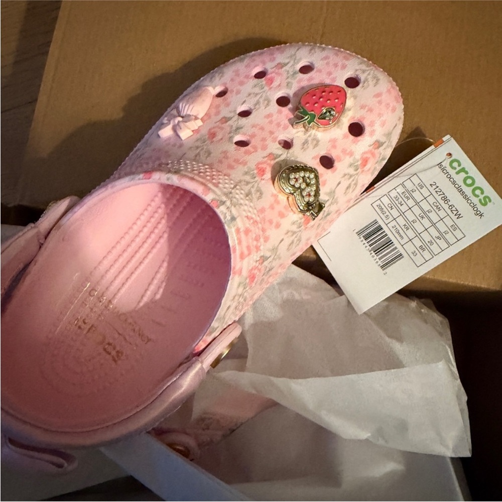 Love Shack Fancy x CROCS kids  pink floral size 2, NwT - Picture 4 of 7
